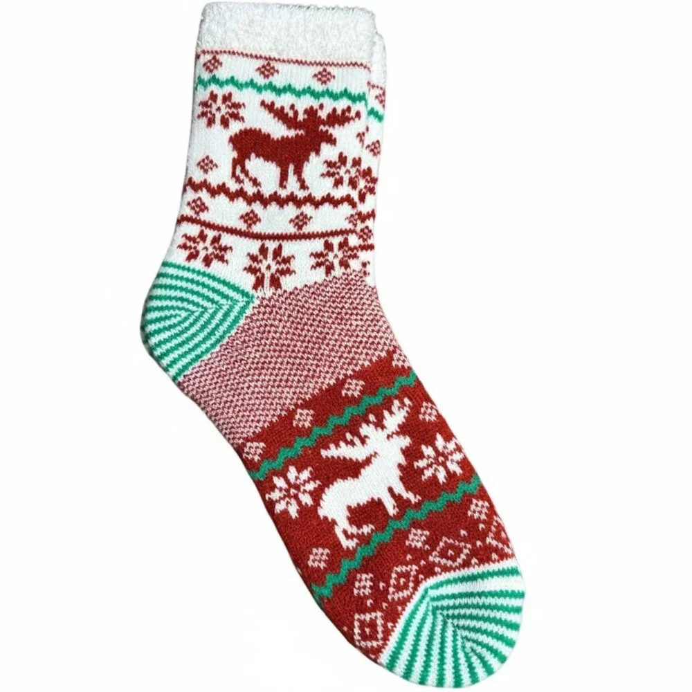 Magellan Outdoors Women's Lodge Crew Holiday Socks 3 Pairs 6-10 NEW